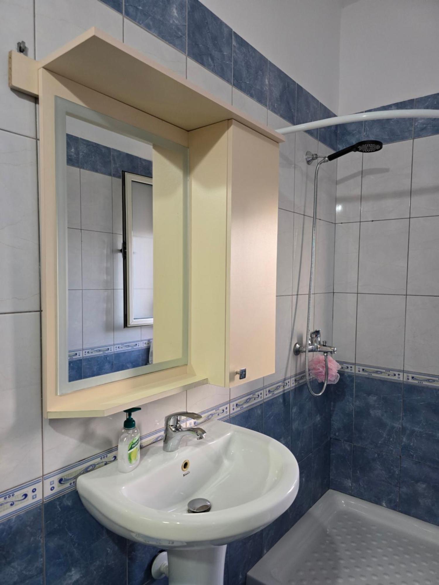 Modern , Quiet , Family Friendly & Fully Furnished Apartment Vlorë 외부 사진