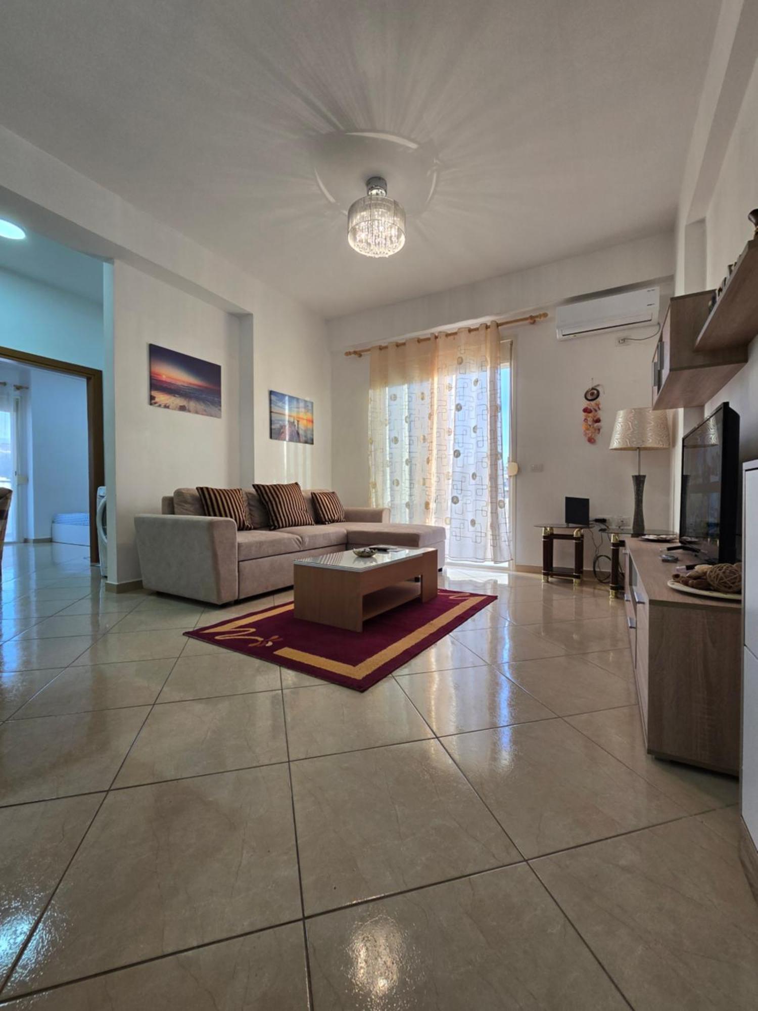Modern , Quiet , Family Friendly & Fully Furnished Apartment Vlorë 외부 사진